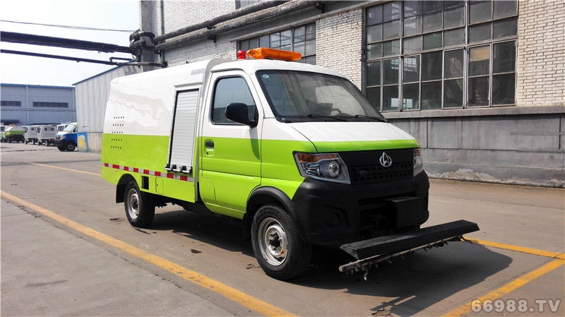 長安SC5025TYHDF4型路面養(yǎng)護(hù)車